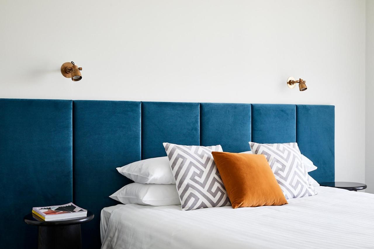 Astina Suites, Hotel